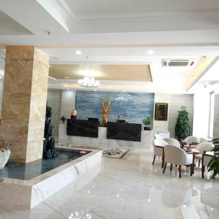 Longxin Hotel (Shihezi 147 Tuanshihutan Branch)