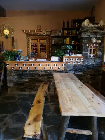 Jiaju Zangzhai Luobu Homestay