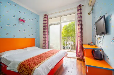 Taining Apartment Hotel in zona Tin Ka Ping Education Institute