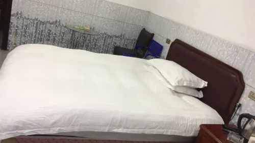 Cayman Hotel California Hotels in Jiayu