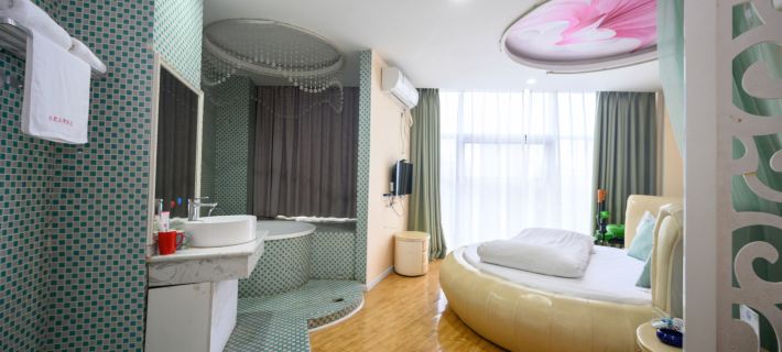 Lezhizhen'ai Theme Hotel Hotels in Lezhi County