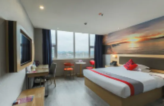 Kaili New Century Hotel (Grand Cross of International Trade Shopping Center)