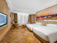 Vienna Hotel (Taihe High Speed Railway Station) Hotel in zona Taihe Middle School Stadium