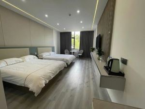 Changzhou Chaoshi Light Luxury Hotel