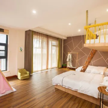 Yinju Jiushe Hostel