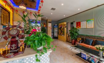 Zhumadian Fukang Business Hotel