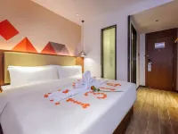 Borrman Hotel (Xiaobei Branch Yuexiu Park Memorial Hall, Guangzhou Railway Station) Hotels near Zhenhai Tower