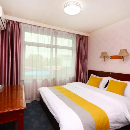 Tieling Traffic Hotel