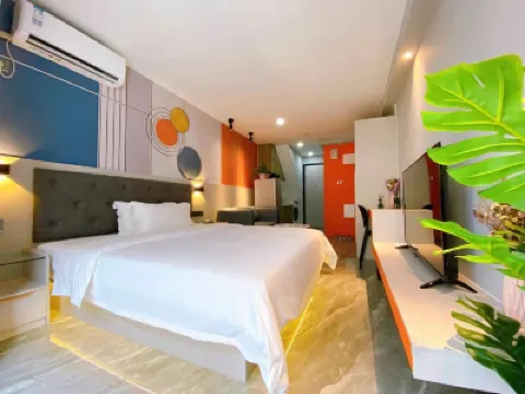 QYU chain apartment（JLT branch） Hotels near Wushenggong