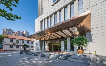 Tian Ding Hotel Отели рядом с достопримечательностью «Xi'an Jiaotong University City College»