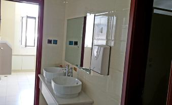 Yanchi Borui Business Hotel