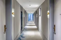 Homeinn Selected Hotel (Feicheng Taixi Avenue Long Distance Bus Station)