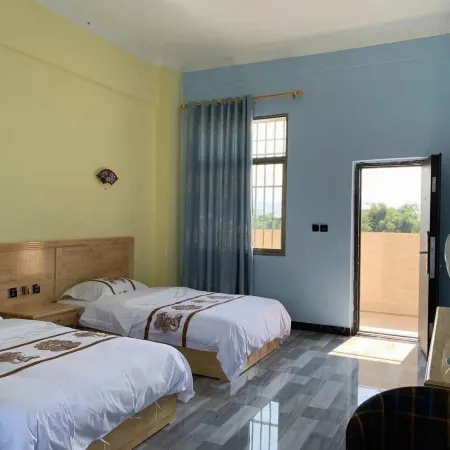 Ruili Zhuyunxuan Apartment