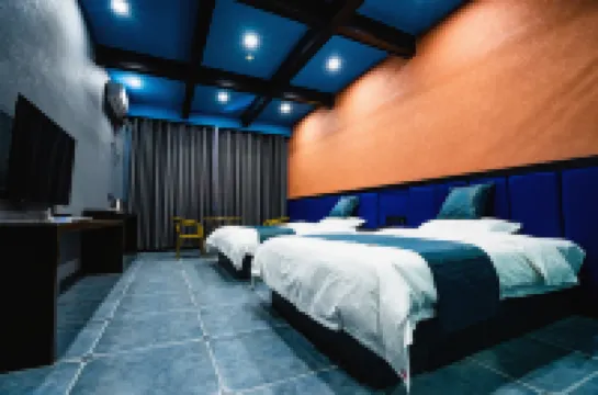 Kuqa Qianxun Theme Hotel