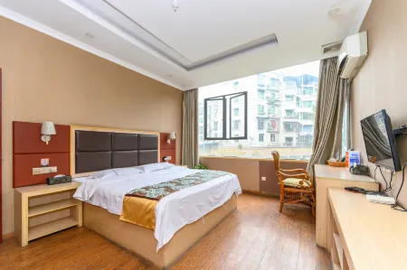 Linshui Fashion Regent Business Hotel