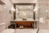 Hami Shenghu International Hotel (Baicheng Railway Station)