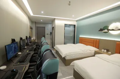 Sunshine E-sports Hotel (Fangcheng Longquan Park)