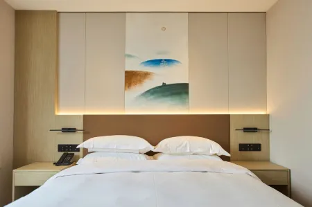 Beijing Jiwu Hotel (301 PLA General Hospital Wukesong Subway Station Branch) Отели рядом с достопримечательностью «Jinan Garden»