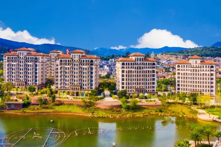 Hot Spring Valley Hotel Отели рядом с достопримечательностью «Gymnasium (Hubin Road)»