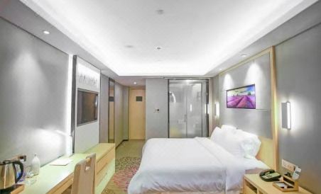 Suitetrails - Lavande Hotel (Nanchang Bayi Square)