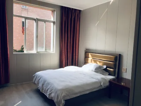 Zhuji Xiangyue Hotel Отели рядом с достопримечательностью «Little Tianzhu Temple»