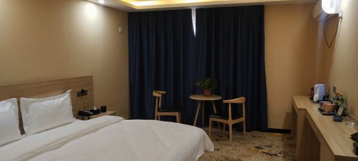 Duhe Homestay (Henan Women's College) Hotels in Huojia