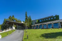 Xuefu Jiayuan Hotel Hotels near Mt.Wuling Great Rift Valley