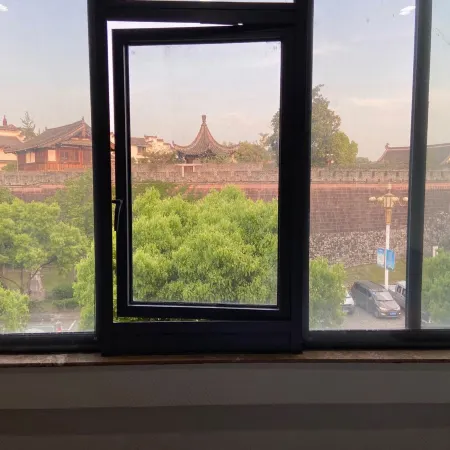 Huiluge Hotel (Yuxian Huizhou Ancient City Branch)