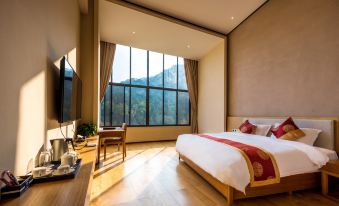 Beiliu Suoluo Valley Resort