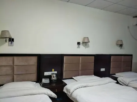 Shangyou Longjiang Business Hotel Отели рядом с достопримечательностью «Building the Peak»