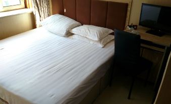 Sunny Express Hotel, Lulu