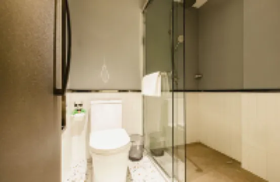 Fuzhou Youye hotel (Yantai Mountain Park Student Street)