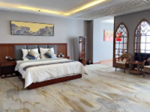 Longcheng Business Hotel