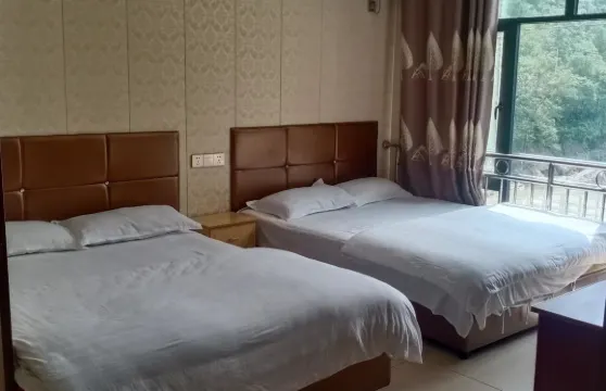 九皇山程程酒店