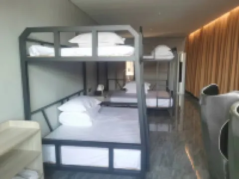 Rongjiang Sleeping Cat E-sports Homestay - Inns