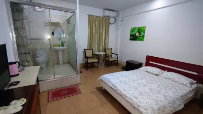 Wuzhou Youth Hostel (Wangcheng Plaza)