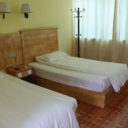 Menghai Yinhe Hotel
