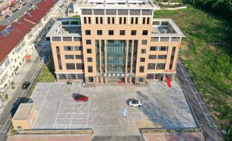 Guangde Hangting Business Hotel