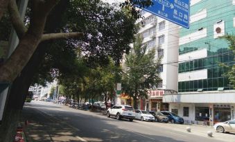 Jingmen Jingli Hotel