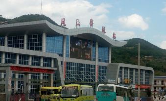 Xionghe Hotel