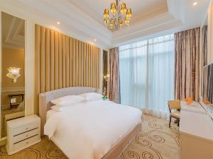 Orangewood Hotel (Jiading Shanghai University)