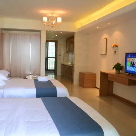 Dongman You + Hot Spring Holiday Apartment (Hengda Quandu)