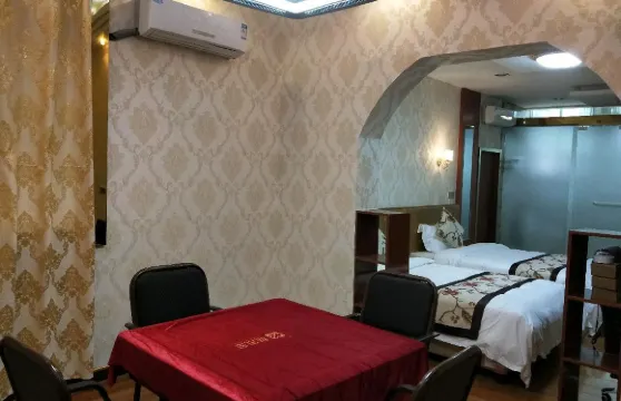 日月大酒店（陽新陵園大道店）