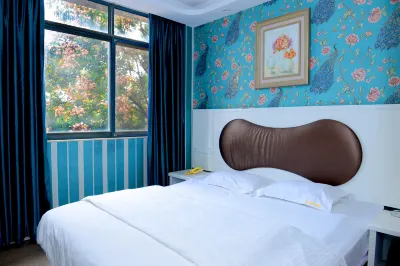 Dingsheng Hotel (Huazhong University of Science and Technology Guanggu Avenue Subway Station Store) Hotel dekat Huazhong University of Science and Technology Optics Valley Gymnasium (Southwest Gate)