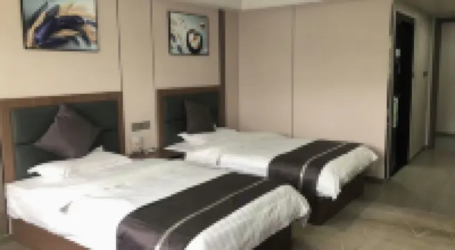 Hotels in Moon Bay