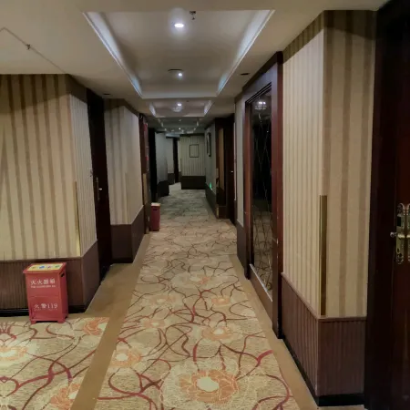 Dianjiang Fuyi Hotel