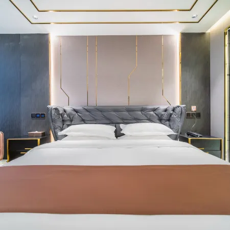 Boyu Zhenyue Hotel (Long'an Sanzhong Branch)