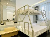 Guangde Shengping E-Sports Hotel