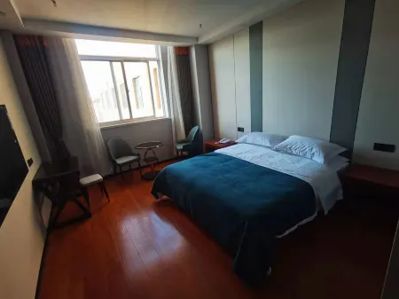 Jinfeng Hotel Отели в г. Юнчан