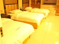 Holiday Inn Chabu Charhuadu Hotels in Qapqal